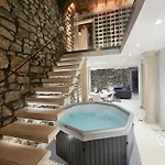 White Loft & *