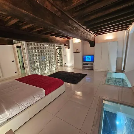 White Loft &