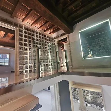 Apartment White Loft &