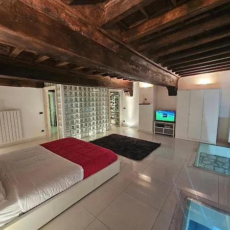 White Loft & *