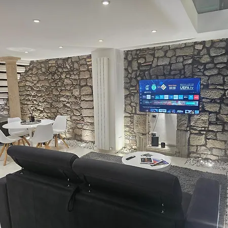 White Loft & Apartment