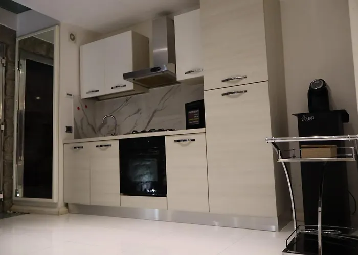 公寓 White Loft & *