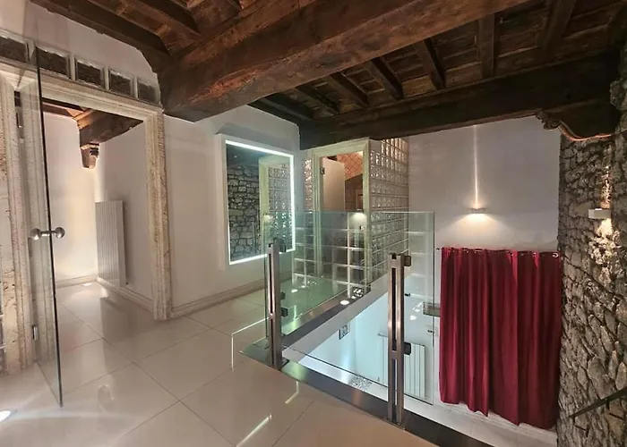 White Loft & * 维泰博